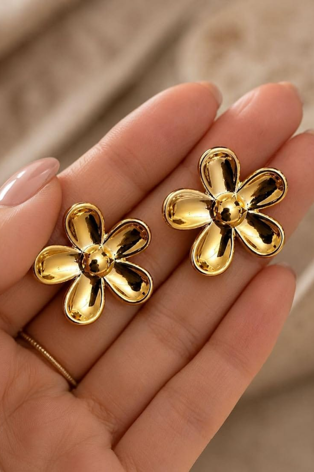 Gold Tone Floral Flower Stud