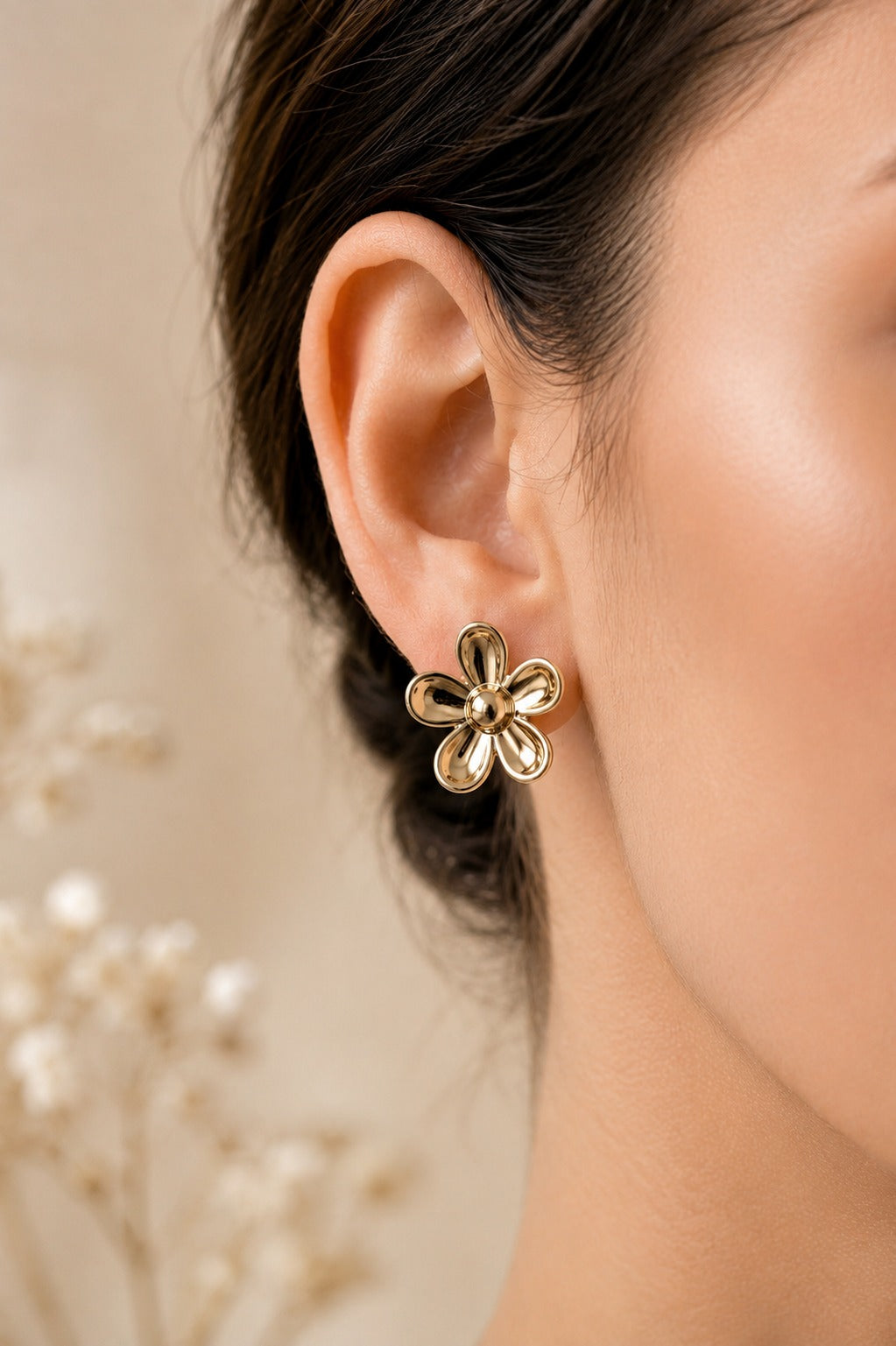 Gold Tone Floral Flower Stud